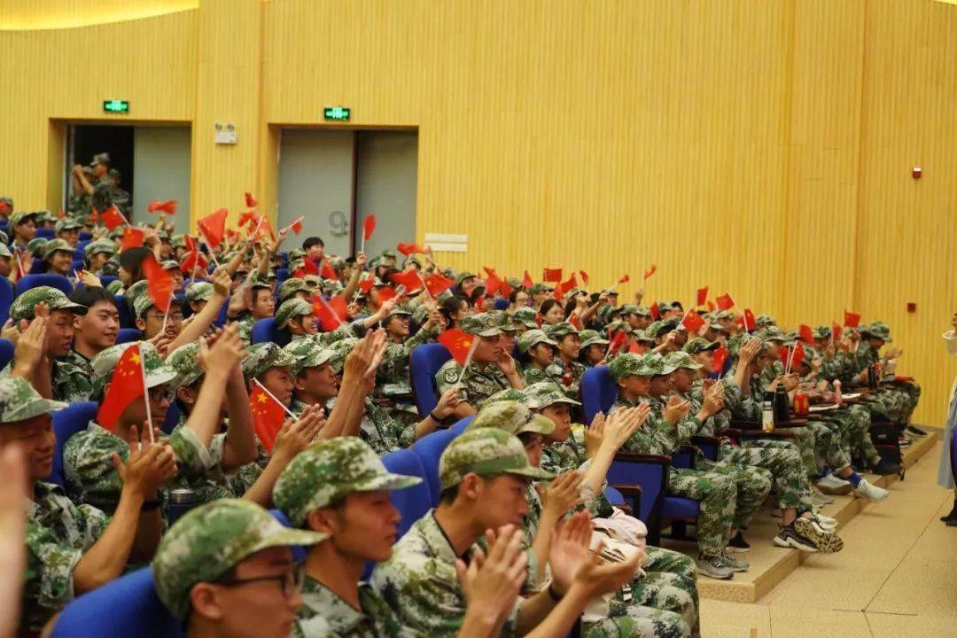 [内含福利]童年放爆竹的记忆突然攻击我？爆竹驱年兽热闹开启，年货礼物正在派件！